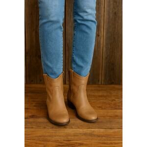 Guess Classic Western Tan Booties Size 6.5 Women Cowgirl Ankle Boots Leather